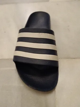 Chanclas Adidas Talla 43 Azul y Blanco