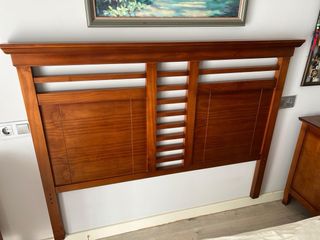 Conjunto Mesillas y Cabecero Madera