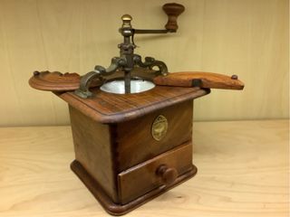 Molino de café antiguo GOLDENBERG