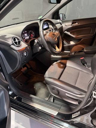 Mercedes-Benz Clase B 200CDI 136cv