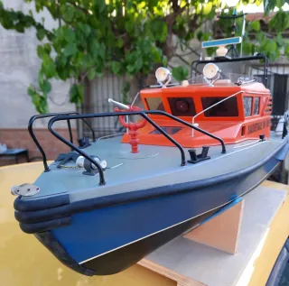 Barco de rescate RC Sauvetage en Mer