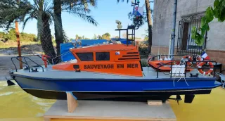 Barco de rescate RC Sauvetage en Mer