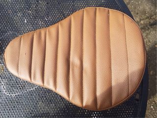 Asiento custom marrón sin usar