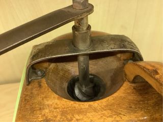 Antico mulino da caffè ARMIN in ceramica