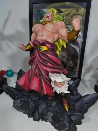 Figura Resina Broly Dragon Ball