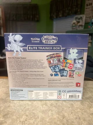 Pokémon Elite Trainer Box Chilling Reign