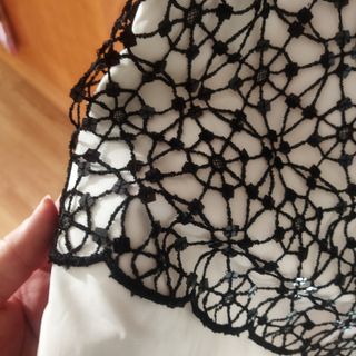 Vestido de fiesta blanco y negro