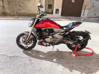 Zontes V310 Naked Moto