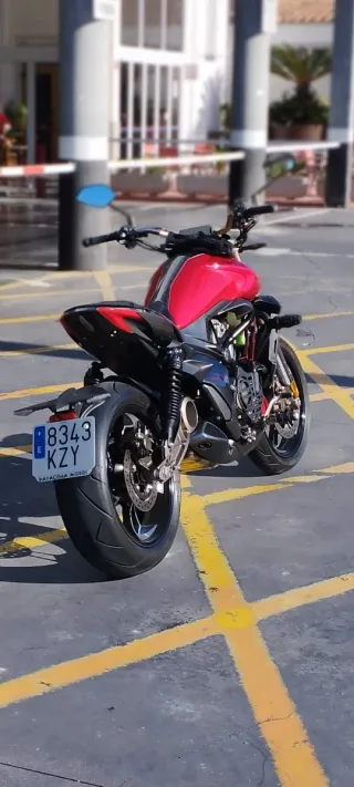 Zontes V310 Naked Moto