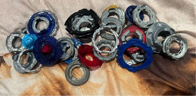 Pack Mega Beyblade