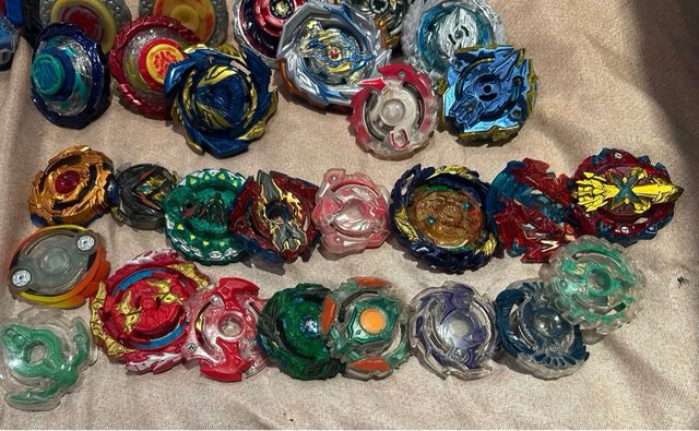 Pack Mega Beyblade