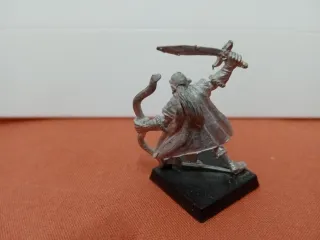 Figuras Warhammer y D&D Metal y plastico.