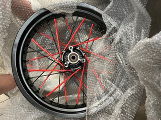 Llantas de radios para moto