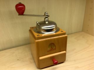 Molino de café ARMIN TROSSER antiguo