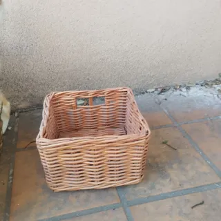 Cestas de mimbre varias