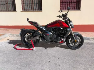 Zontes V310 Naked Moto