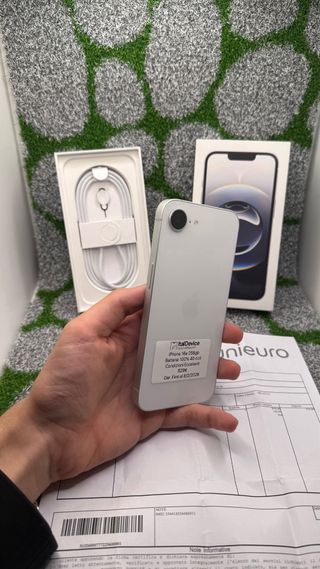 iPhone 16e 256GB Argento - Batt 100% 40 cicli