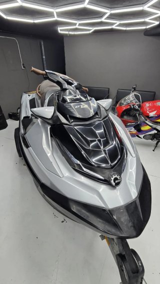 Moto de agua Sea-Doo GTX 300 Limited