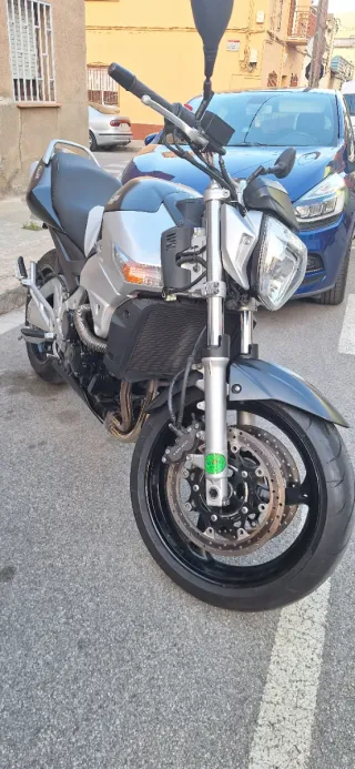 ​Suzuki GSR600 2006 en estado Impecable