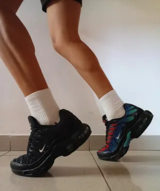 Nike Air Max Plus TN multicolor in buone condizioni