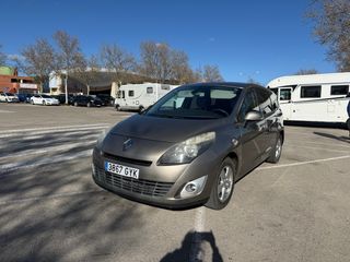 Renault Grand Scenic 2010