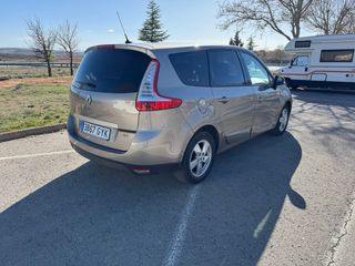 Renault Grand Scenic 2010