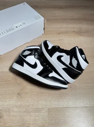 Nike Air Jordan 1 Mid