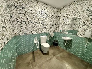 Local comercial en venta en Zona Norte en Estepona