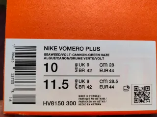 Nike Vomero Plus 44 EU Verde Nuevas