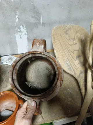Orza de chorizos y 2 tinajas para restaurar