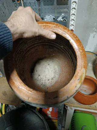 Orza de chorizos y 2 tinajas para restaurar