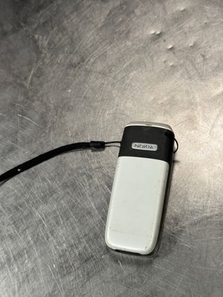 Nokia 2626 Rosa e Bianco