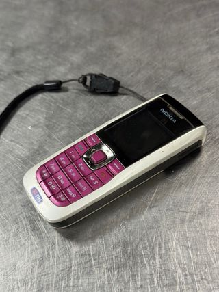 Nokia 2626 Rosa e Bianco