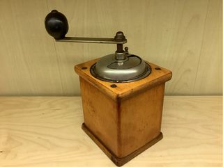 Molino de café antiguo ARMIN TROSSER