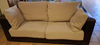Sofá 2 plazas beige y marrón