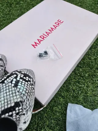 Zapatos tacón Mariamare piel serpiente T40