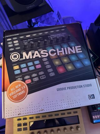 Maschine MK2 Black + Licencia
