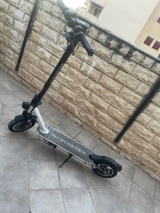 Patinete eléctrico MASCCOTER blanco