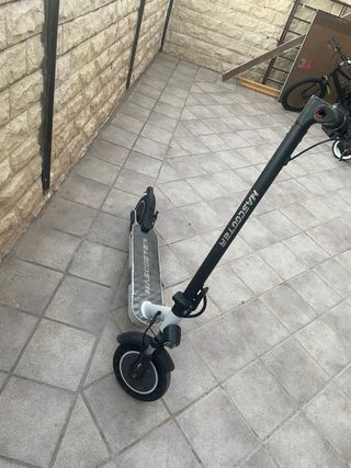 Patinete eléctrico MASCCOTER blanco
