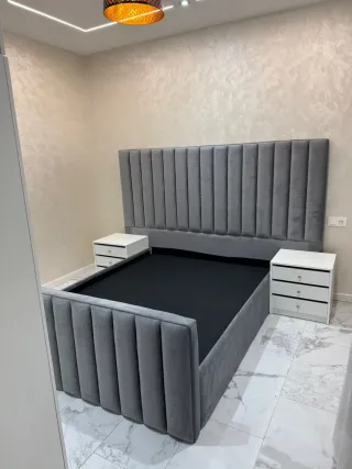 Letti e testiere personalizzati su misura