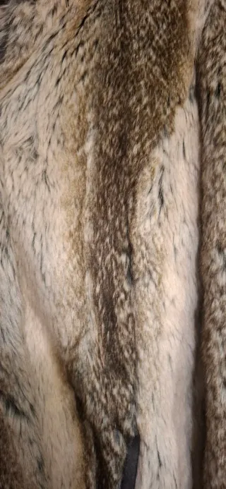 Abrigo pelo El Corte Inglés beige/marrón