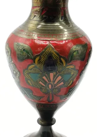 Coppia di vasi in bronzo smaltato