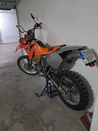 KTM 250