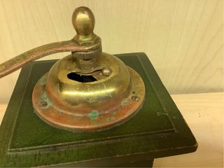 Molino de especias PEUGEOT antiguo