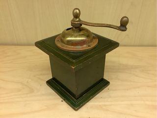 Molino de especias PEUGEOT antiguo