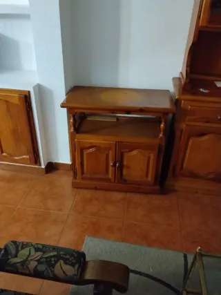 Mueble TV madera marrón