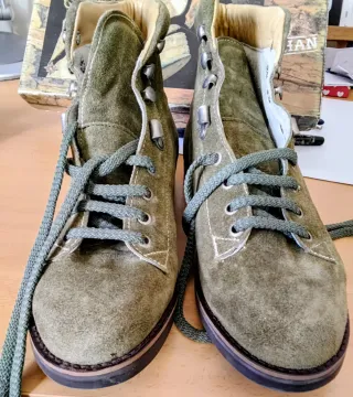 Botas de montaña  CALLAGHAN NUEVAS.