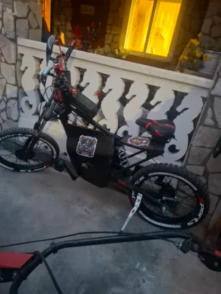 Bicicleta personalizada hecha a mano