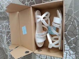 Sandalias blancas Mayoral T33