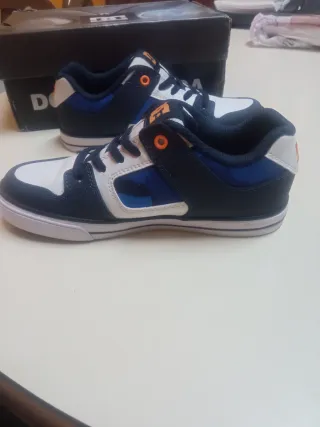 Zapatillas DC Shoes Talla 33 Nuevas